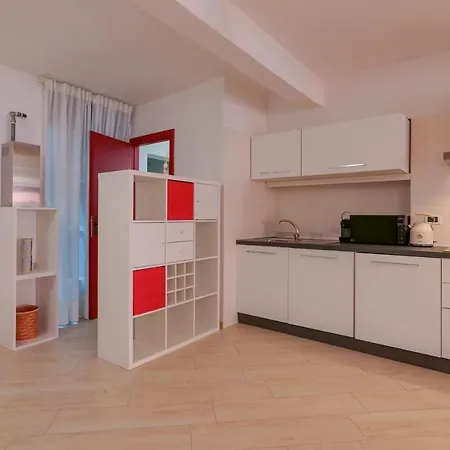 Apartment A Un Passo Da Lucio