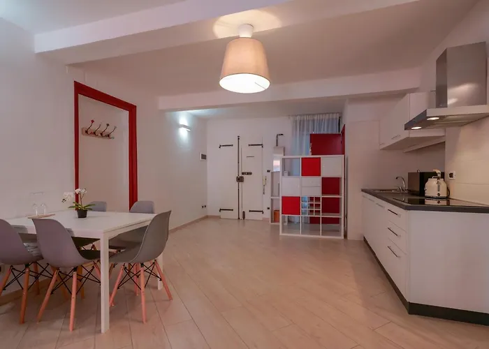 A Un Passo Da Lucio * Bologna