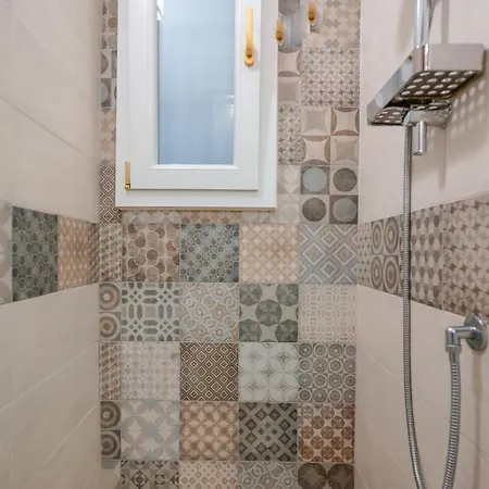 A Un Passo Da Lucio アパート *